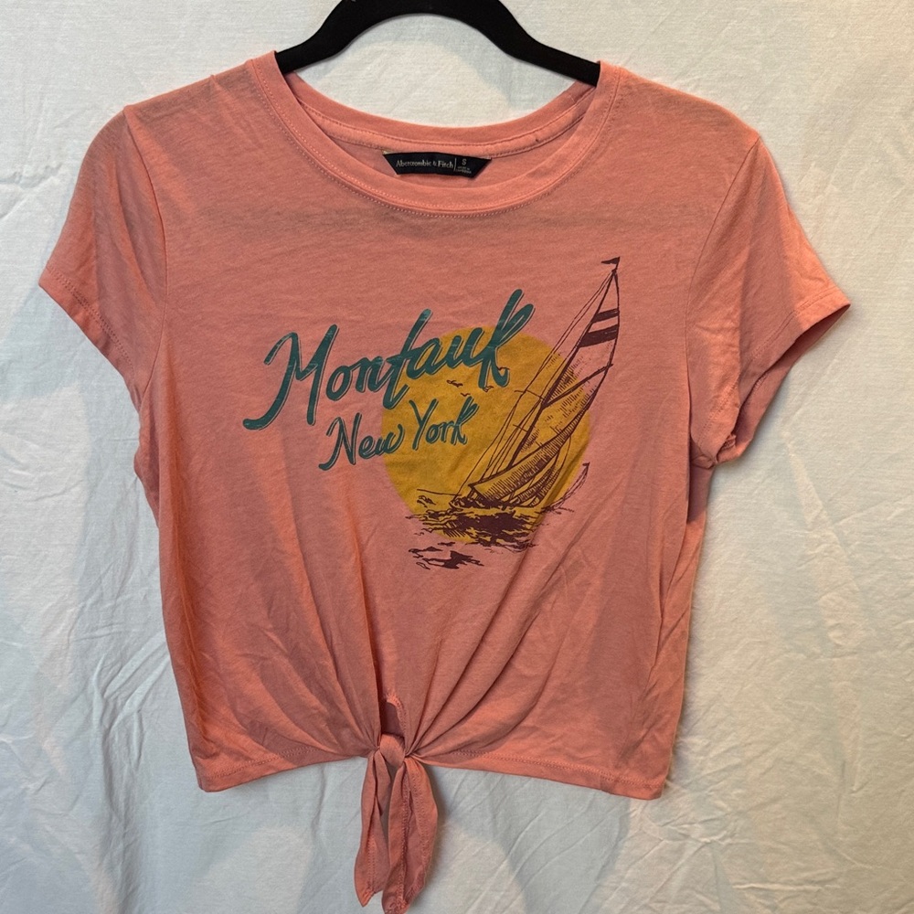 Abercrombie & Fitch Peach Graphic Tie-Front Crop Top